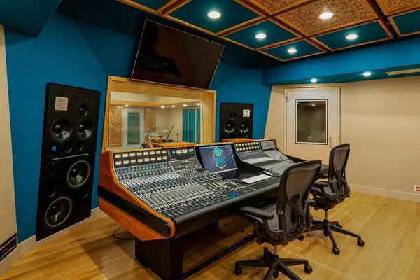 AMA Recording recording studio by Brett Acoustics