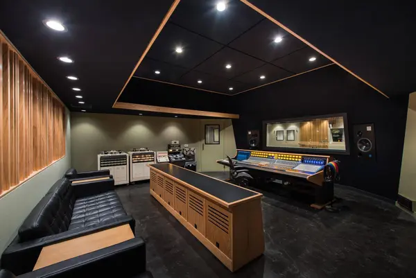 Atomic Garden recording studio by Brett Acoustics