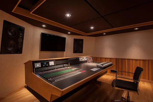 Corrigan recording studio by Brett Acoustics