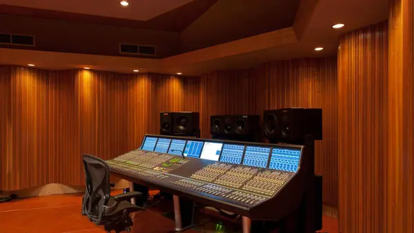 DSC recording studio by Brett Acoustics