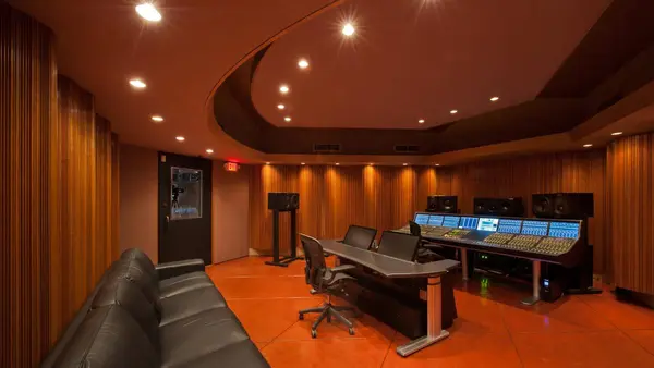 DSC recording studio by Brett Acoustics