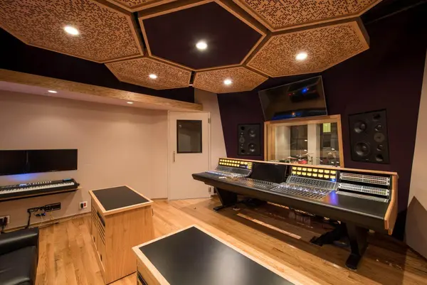 Pulse recording studio by Brett Acoustics