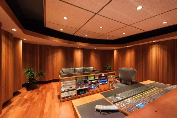 SoundStruck recording studio by Brett Acoustics