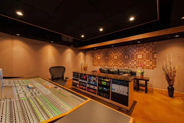 Truphonic recording studio by Brett Acoustics